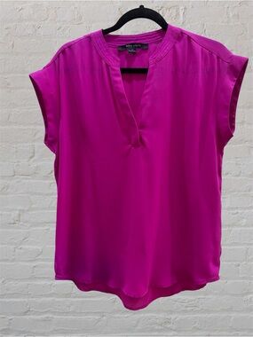 Cynthia Steffe Magenta Blouse Women’s M